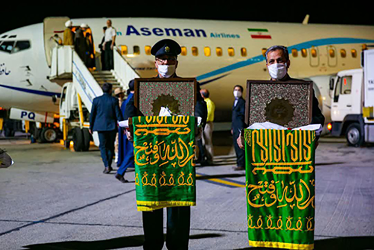 خادمان امام رضا(ع) وارد یزد شدند