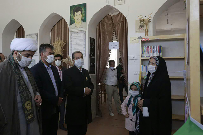خادمان آستان عالم‌آل‌محمد(ع) از کتابخانه ثامن‌الحجج(ع) دهشیر بازدید کردند