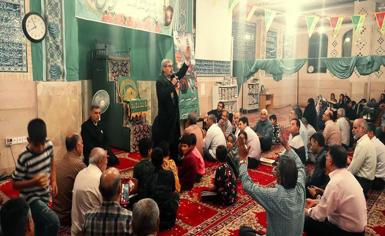 حضور خادمان آستان قدس رضوی در مسجد امیرالمؤمنین(علیه‌السلام)